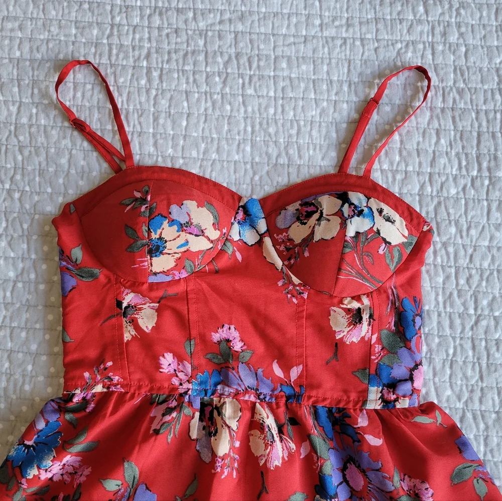 Size S B.O.G. Bustier Summer Dress. - Picture 10 of 10